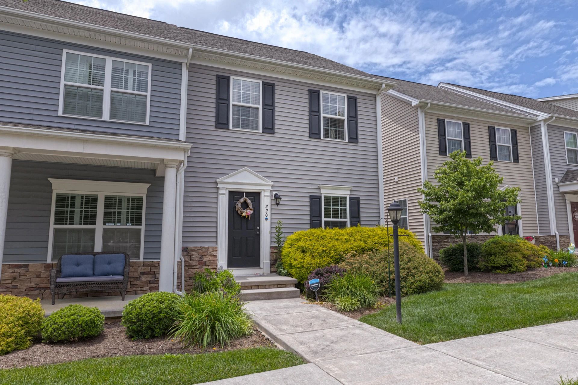 220 Phoenix BLVD NW - Photo 2