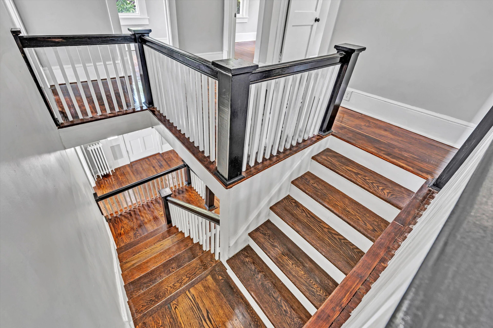 1619 Golfside AVE NW - Photo 34