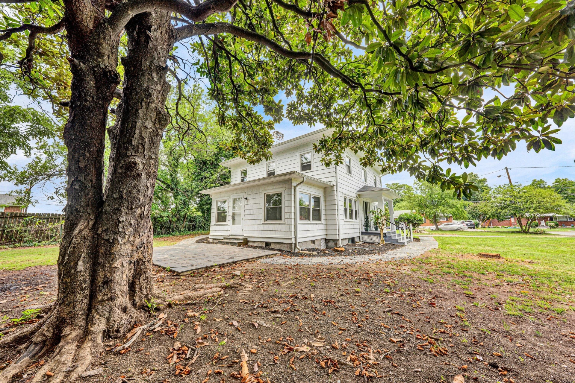 1619 Golfside AVE NW - Photo 39