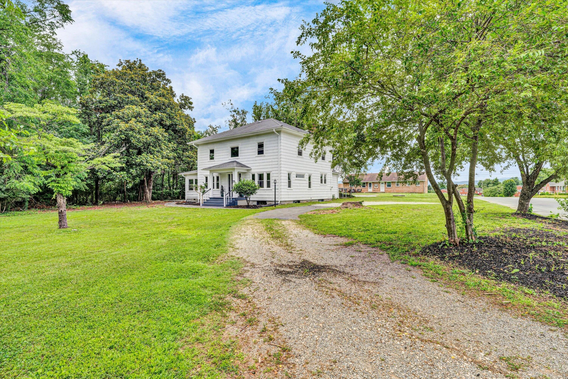 1619 Golfside AVE NW - Photo 45