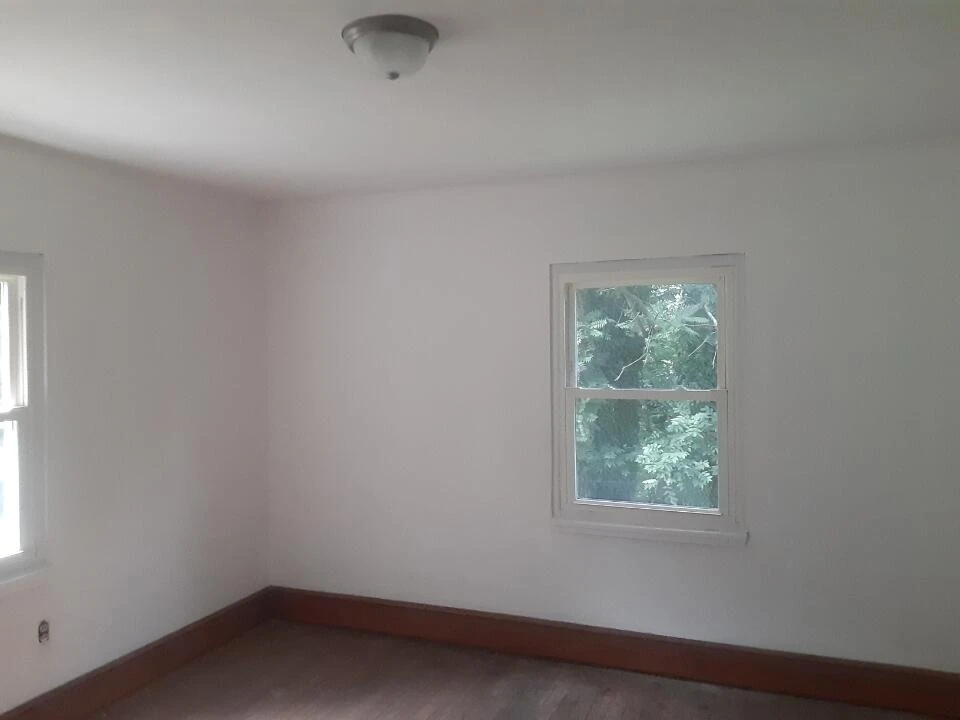340 Hatcher ST - Photo 4