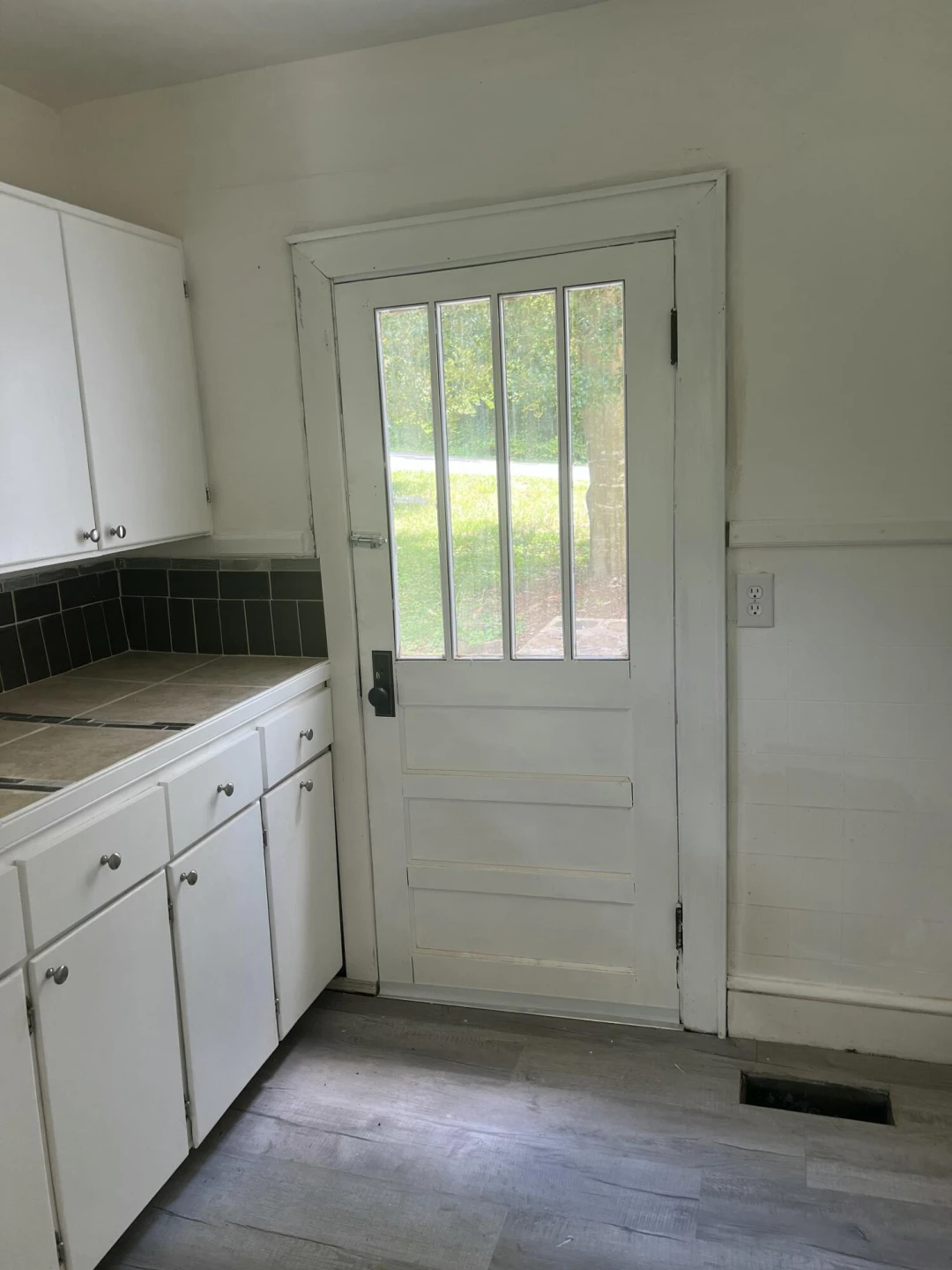 340 Hatcher ST - Photo 7