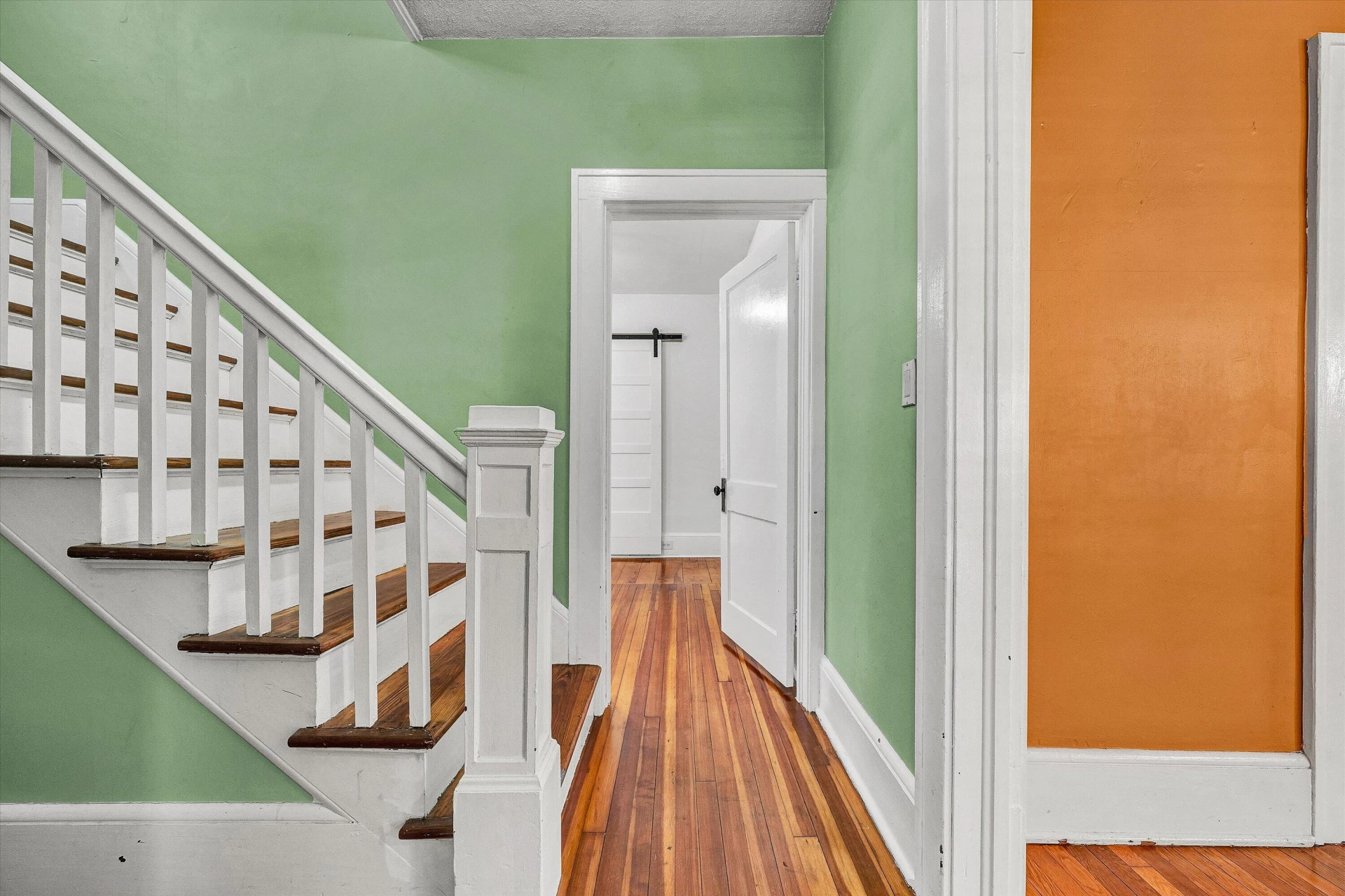 2136 Denniston AVE SW - Photo 10