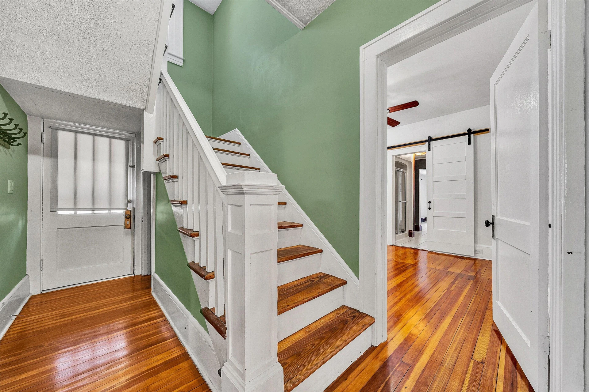2136 Denniston AVE SW - Photo 11