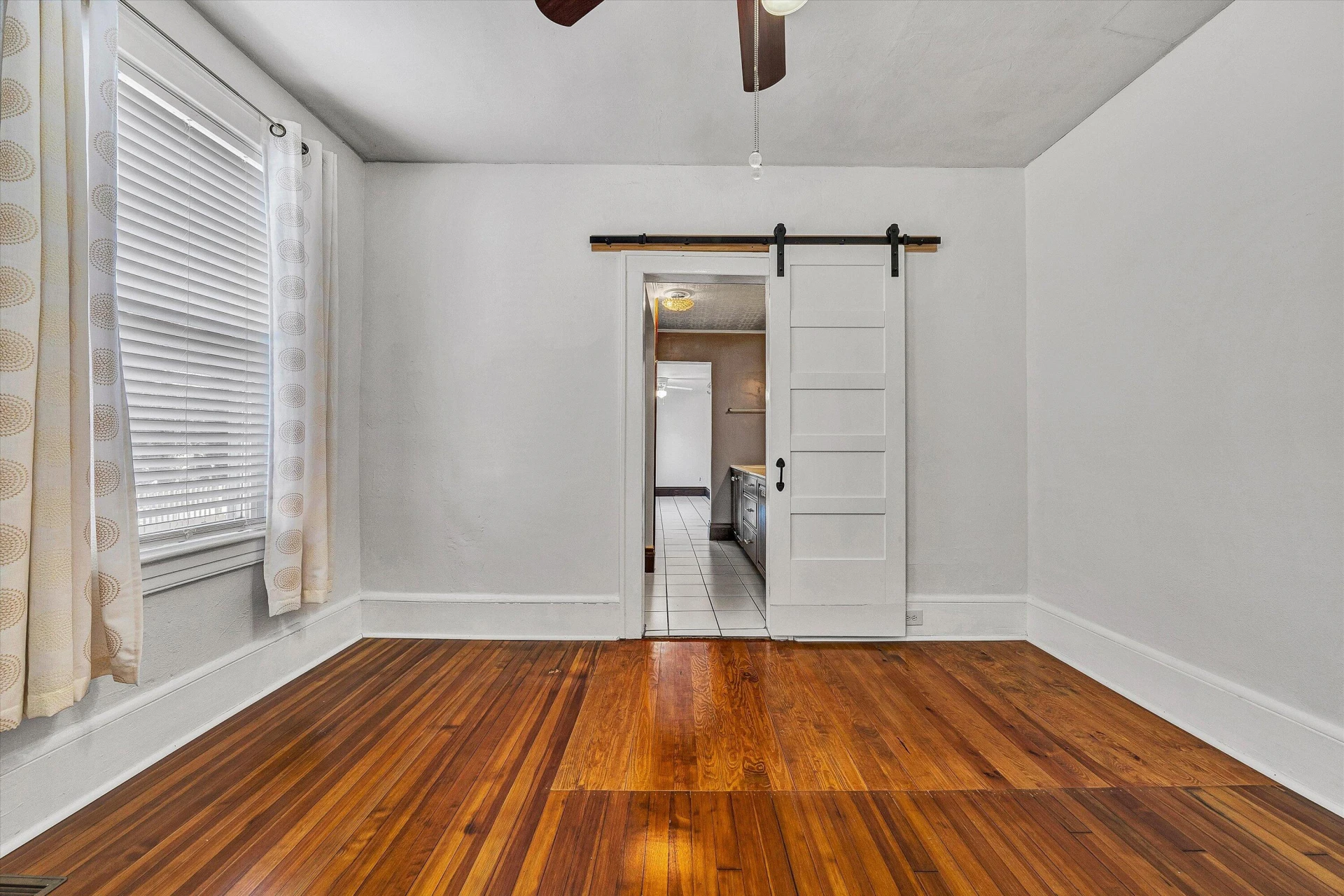 2136 Denniston AVE SW - Photo 13