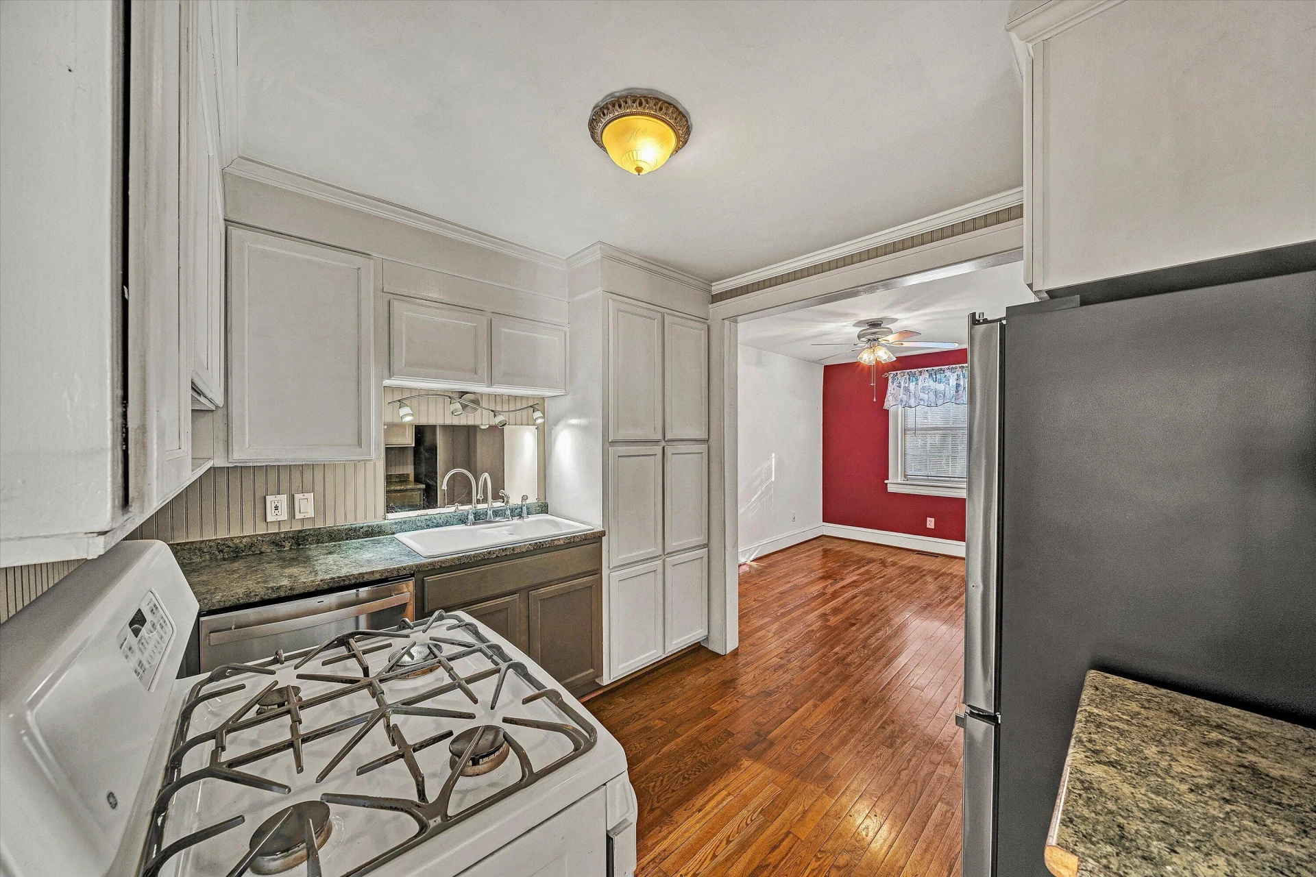 2136 Denniston AVE SW - Photo 20