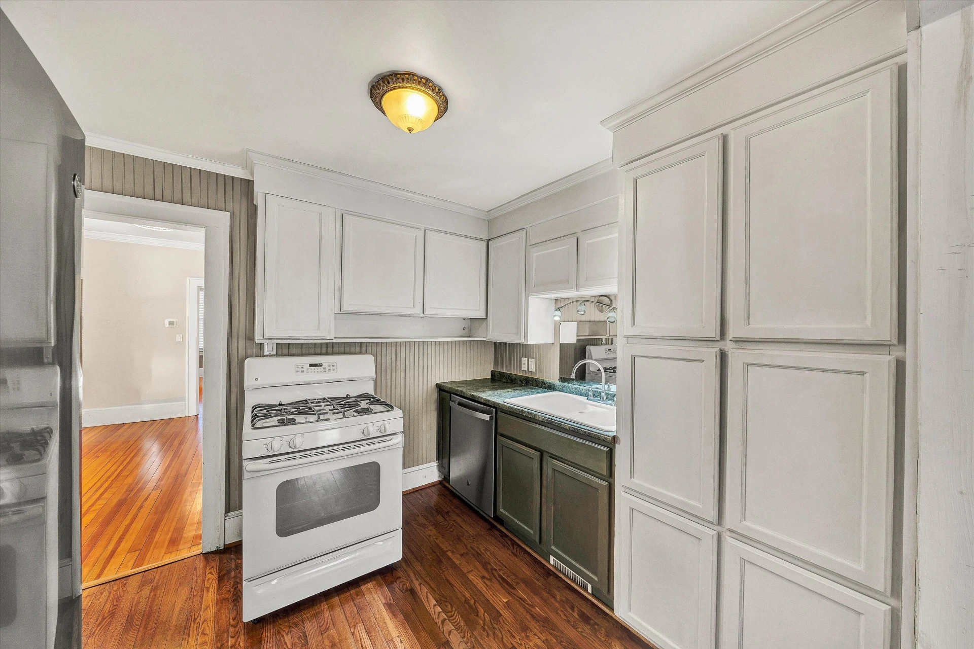 2136 Denniston AVE SW - Photo 22