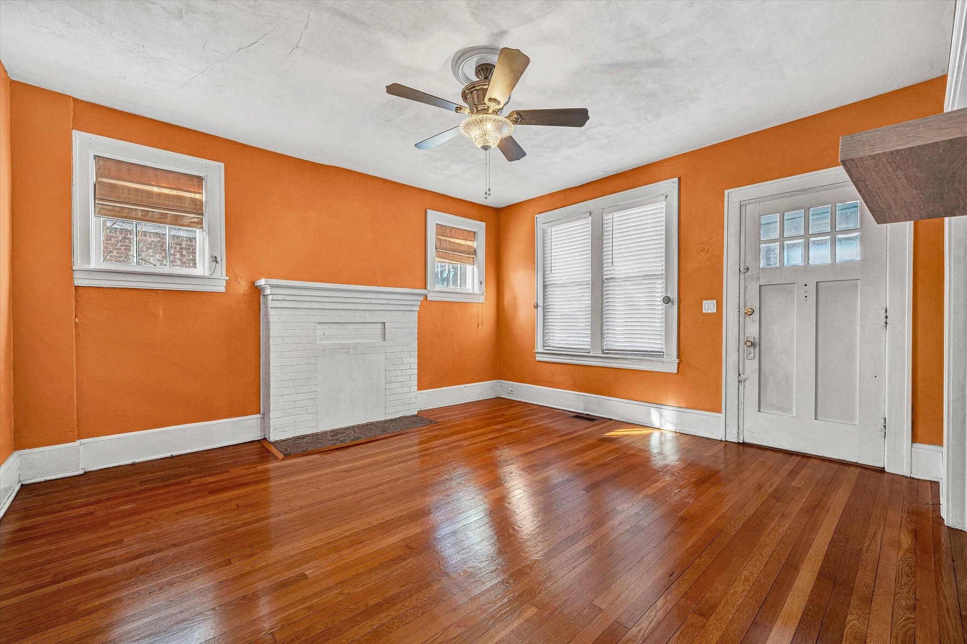 2136 Denniston AVE SW - Photo 5