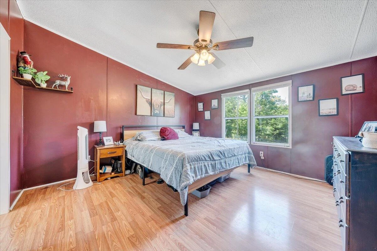 2810 Old Forge RD - Photo 14