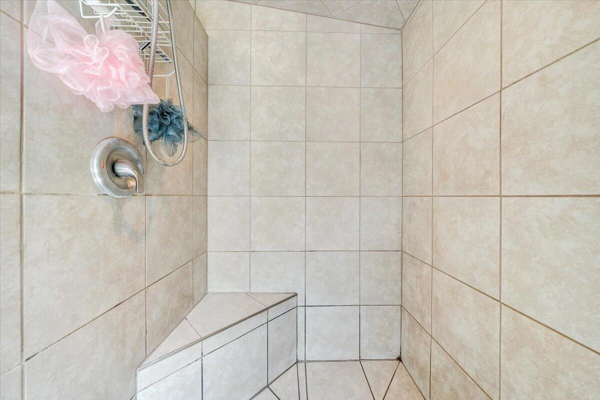 2810 Old Forge RD - Photo 21