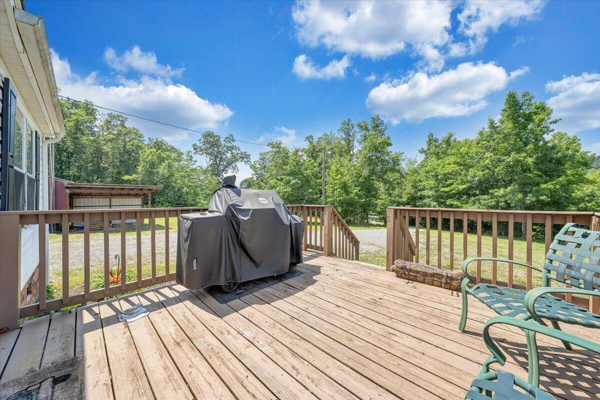 2810 Old Forge RD - Photo 26