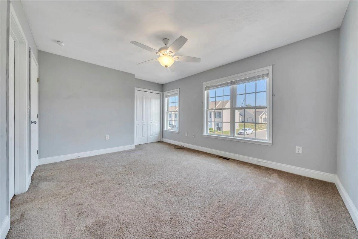 6674 Village Green DR - Photo 12