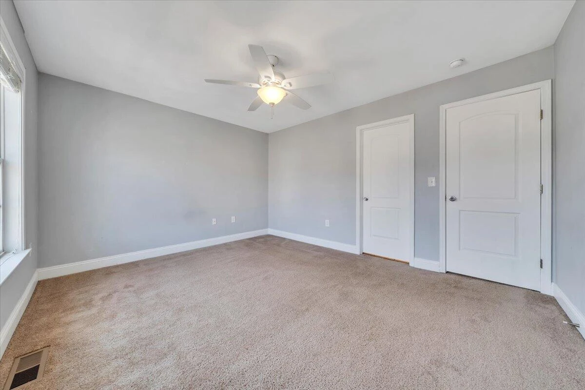 6674 Village Green DR - Photo 13
