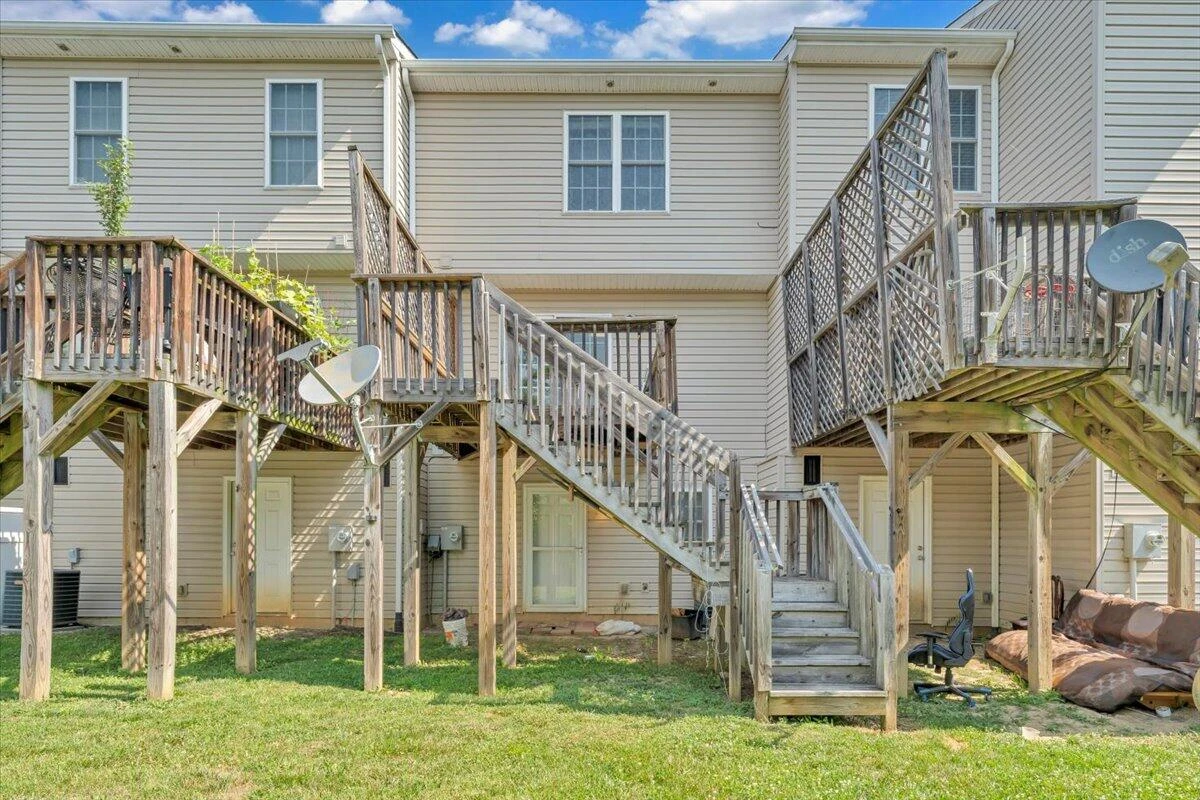 6674 Village Green DR - Photo 30