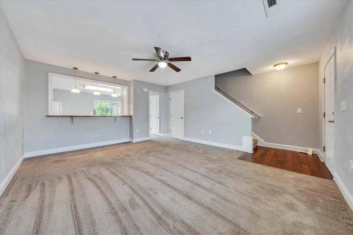 6674 Village Green DR - Photo 4