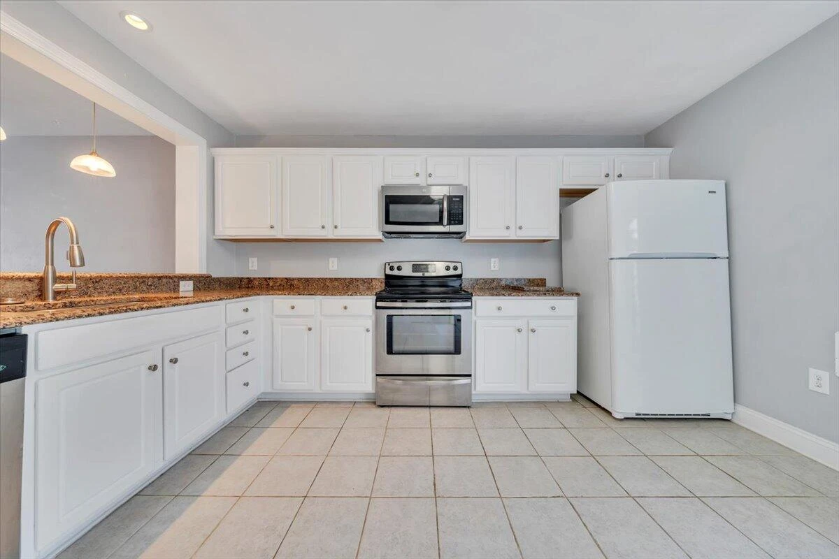 6674 Village Green DR - Photo 6