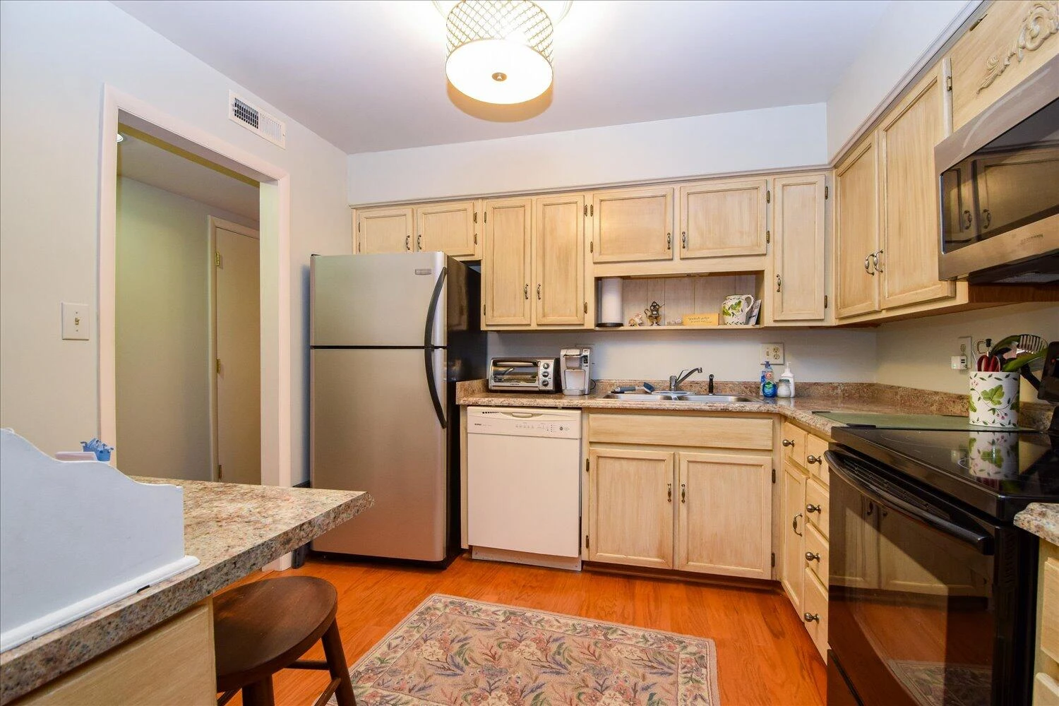 2102 Stephenson AVE SW #12 - Photo 10