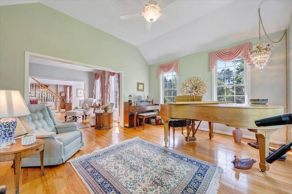 960 Orchard Lake DR - Photo 16