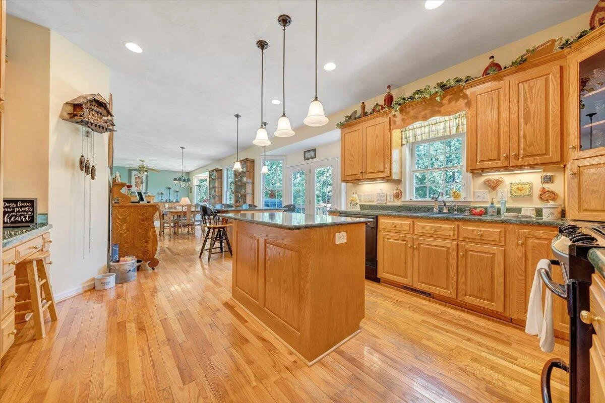 960 Orchard Lake DR - Photo 17