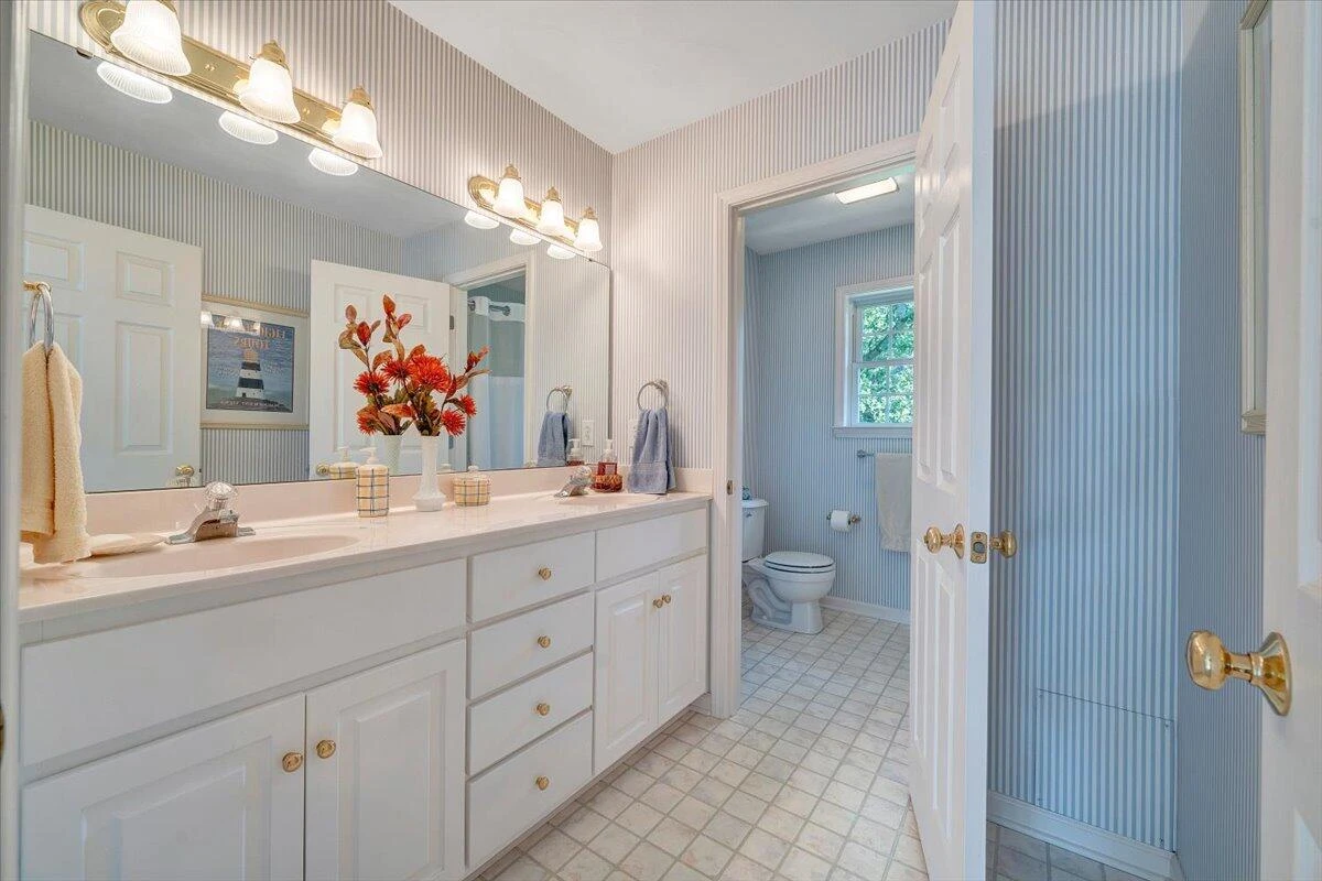 960 Orchard Lake DR - Photo 40