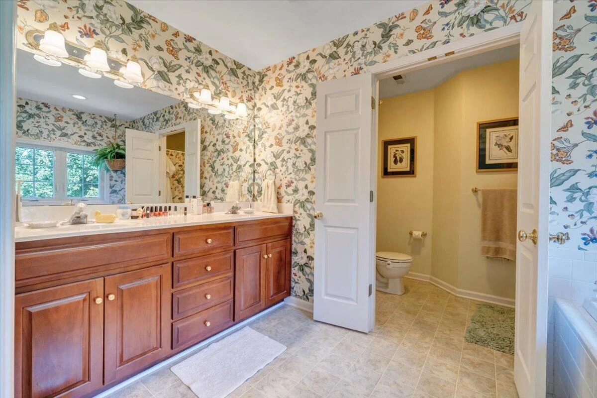960 Orchard Lake DR - Photo 46