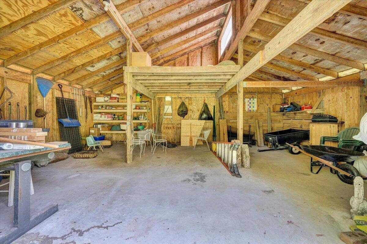 960 Orchard Lake DR - Photo 71