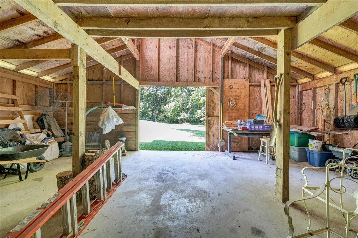 960 Orchard Lake DR - Photo 72