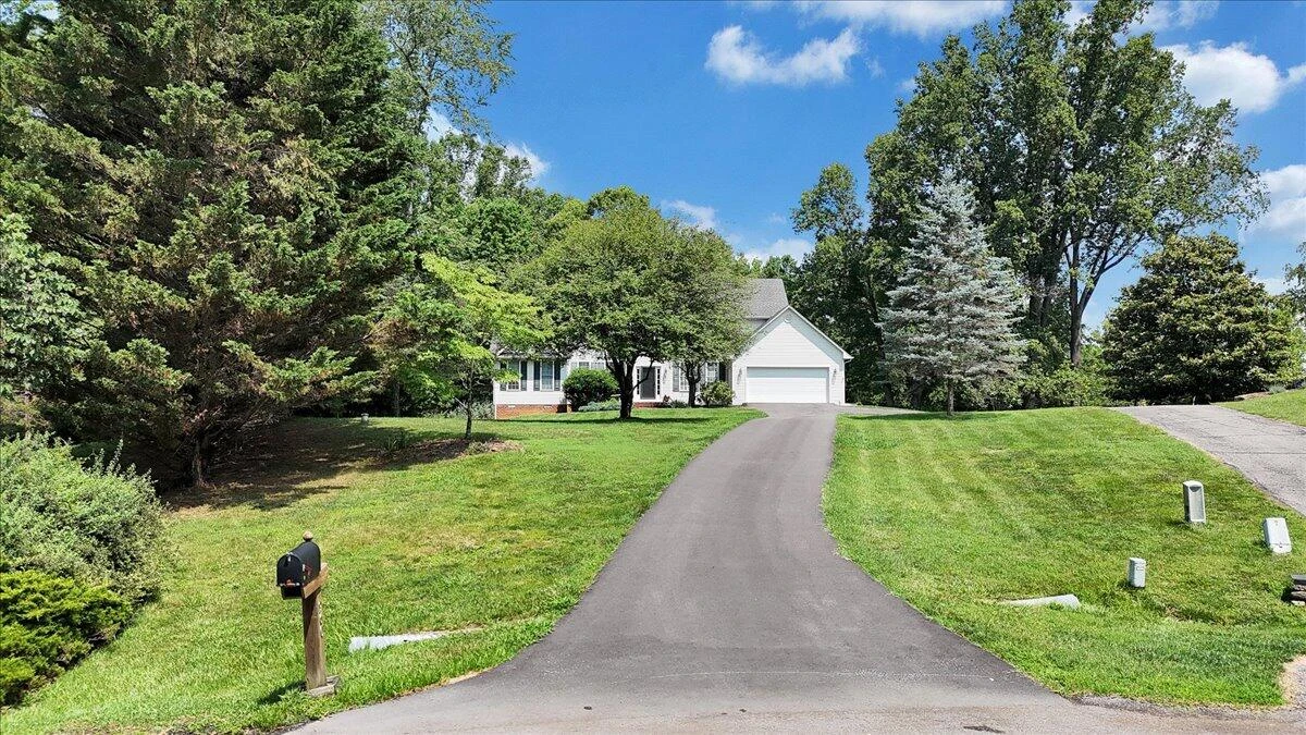 960 Orchard Lake DR - Photo 74