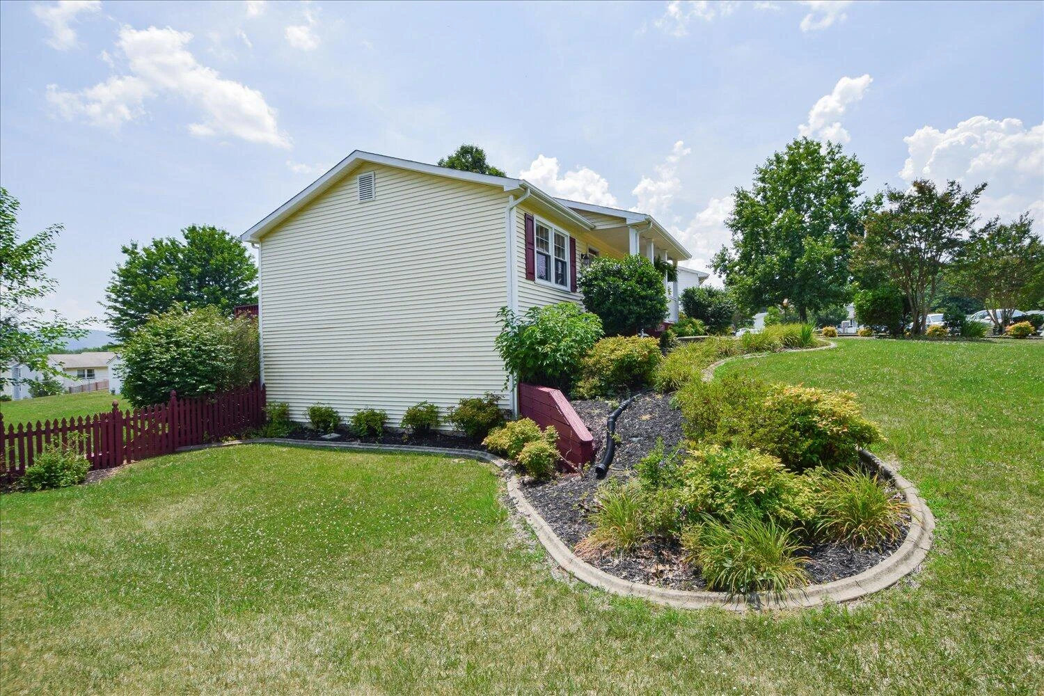 127 North Rome DR - Photo 16