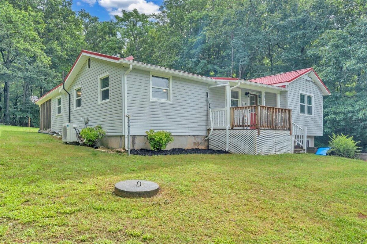 187 Fiddlers Green RD - Photo 2