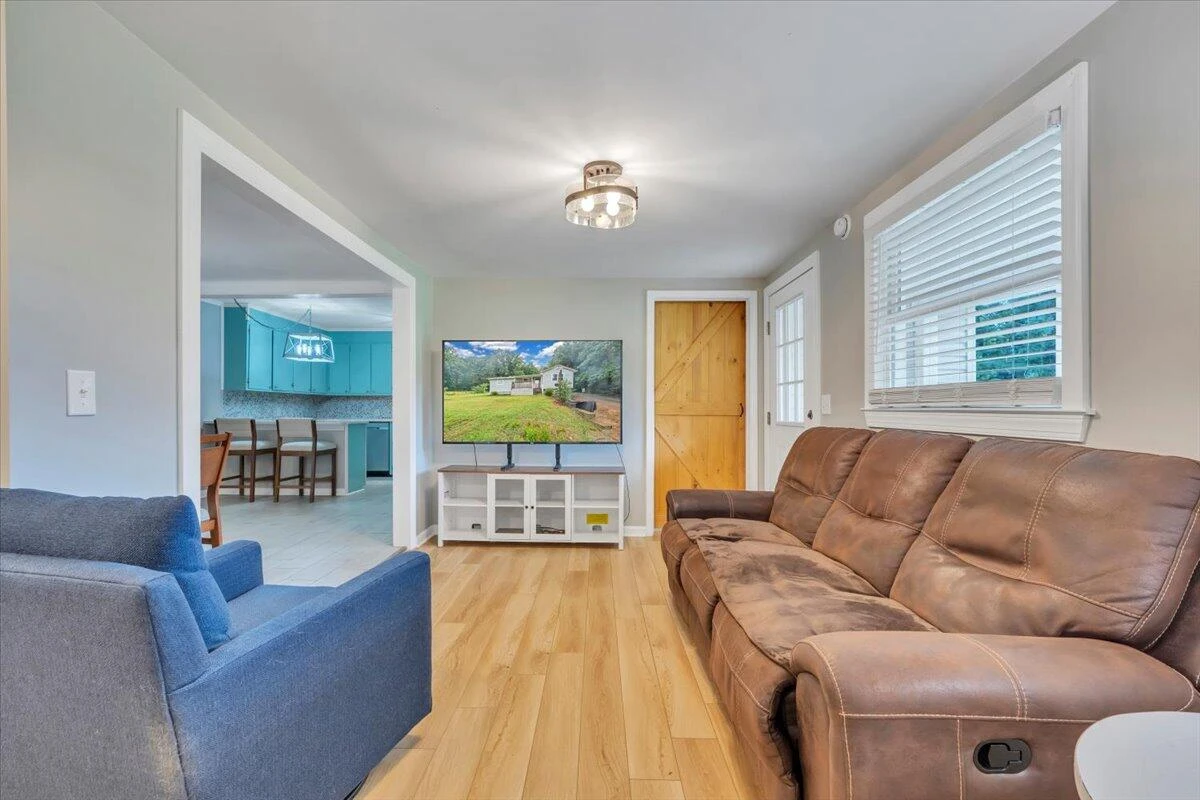 187 Fiddlers Green RD - Photo 4