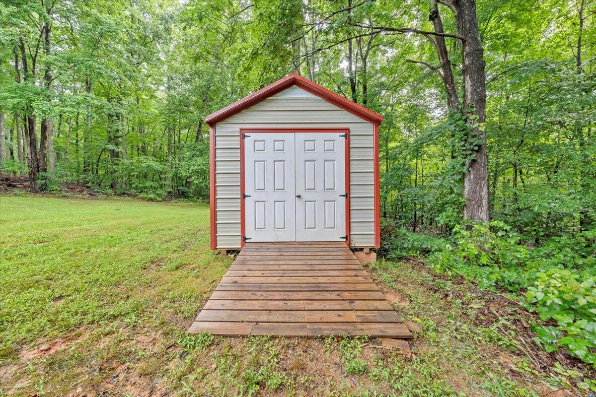 187 Fiddlers Green RD - Photo 50