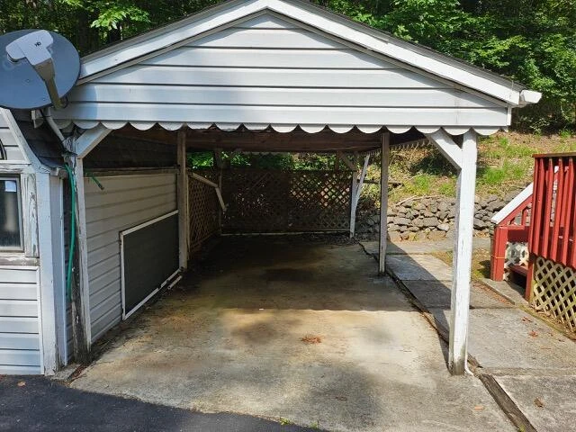 811 SLEEPY HOLLOW DR - Photo 10