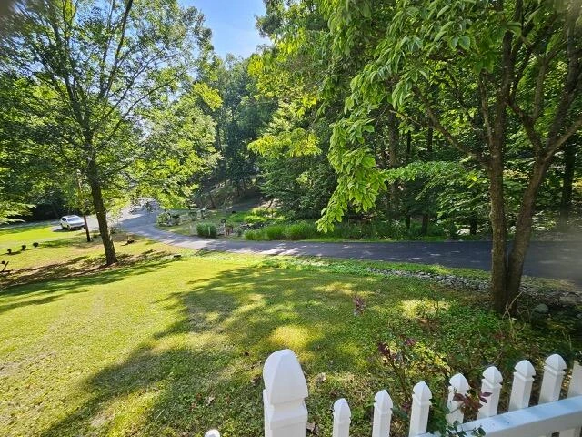 811 SLEEPY HOLLOW DR - Photo 19