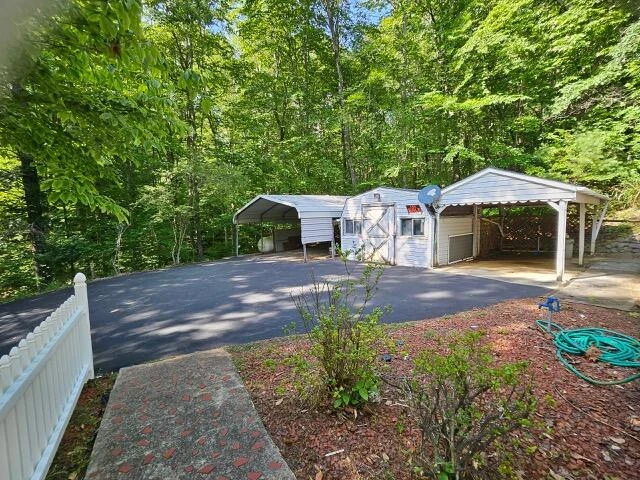 811 SLEEPY HOLLOW DR - Photo 20