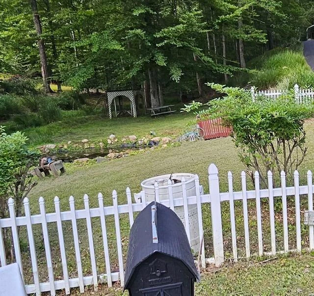 811 SLEEPY HOLLOW DR - Photo 24
