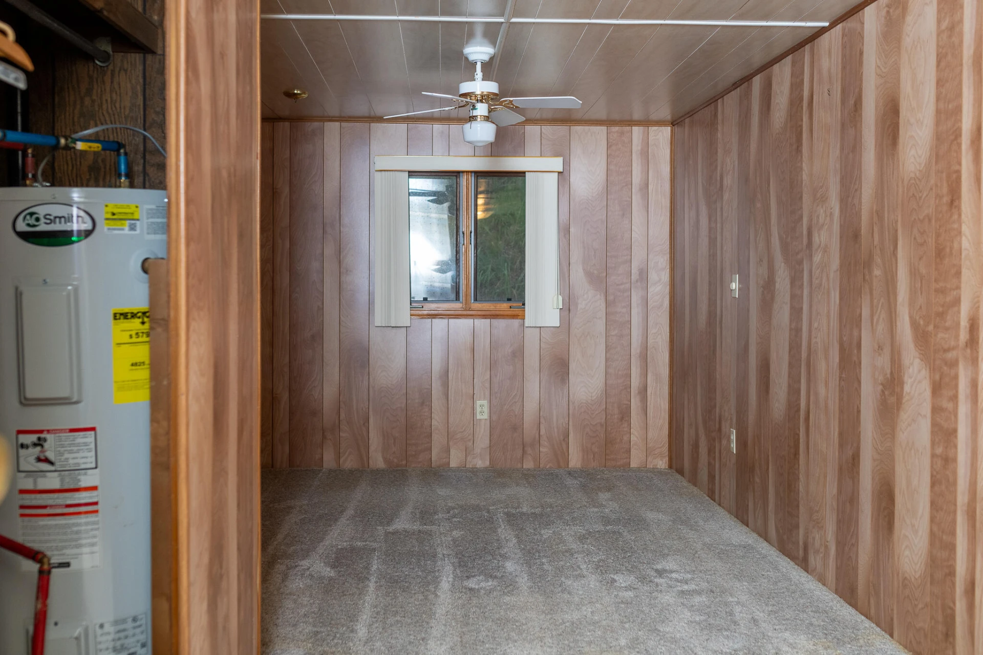 811 SLEEPY HOLLOW DR - Photo 36