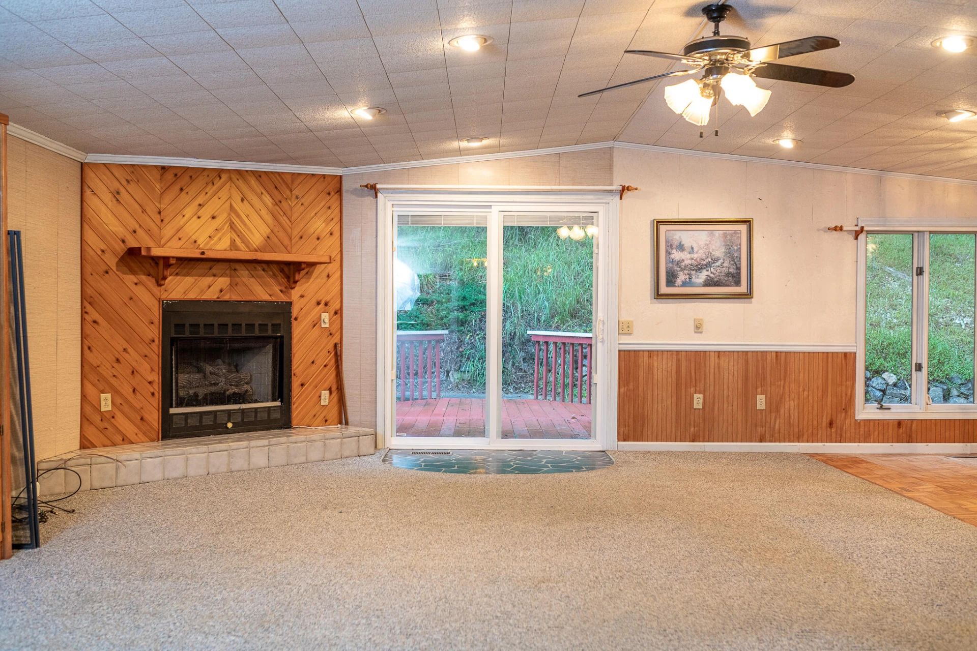 811 SLEEPY HOLLOW DR - Photo 40