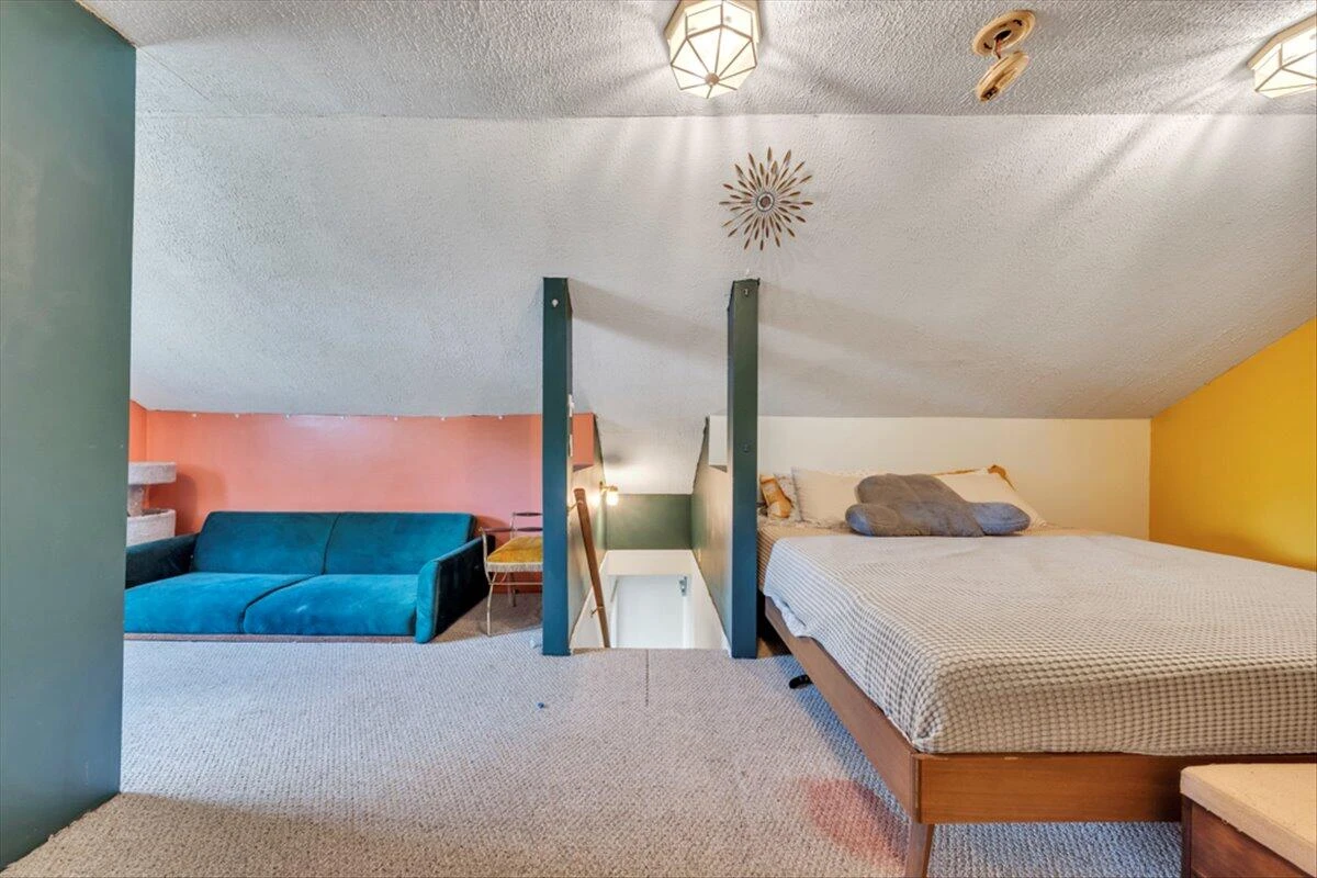 1160 Montrose AVE SE - Photo 25