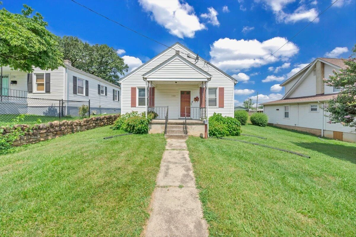 1160 Montrose AVE SE - Photo 39