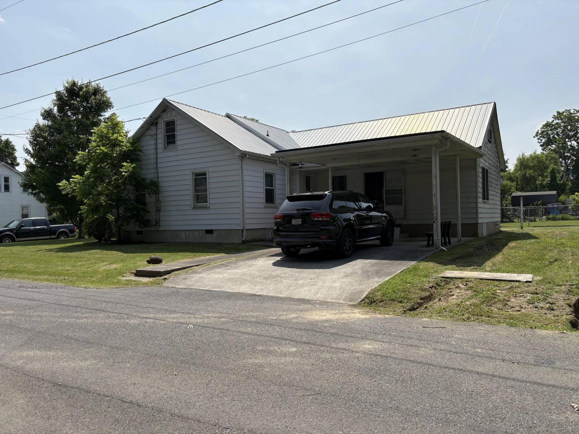 816 Douglas ST - Photo 4