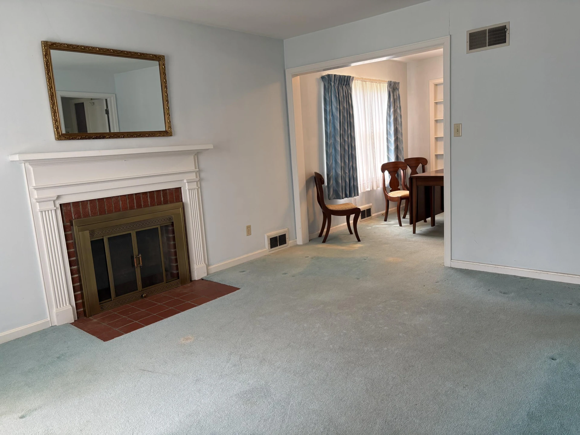 816 Douglas ST - Photo 6