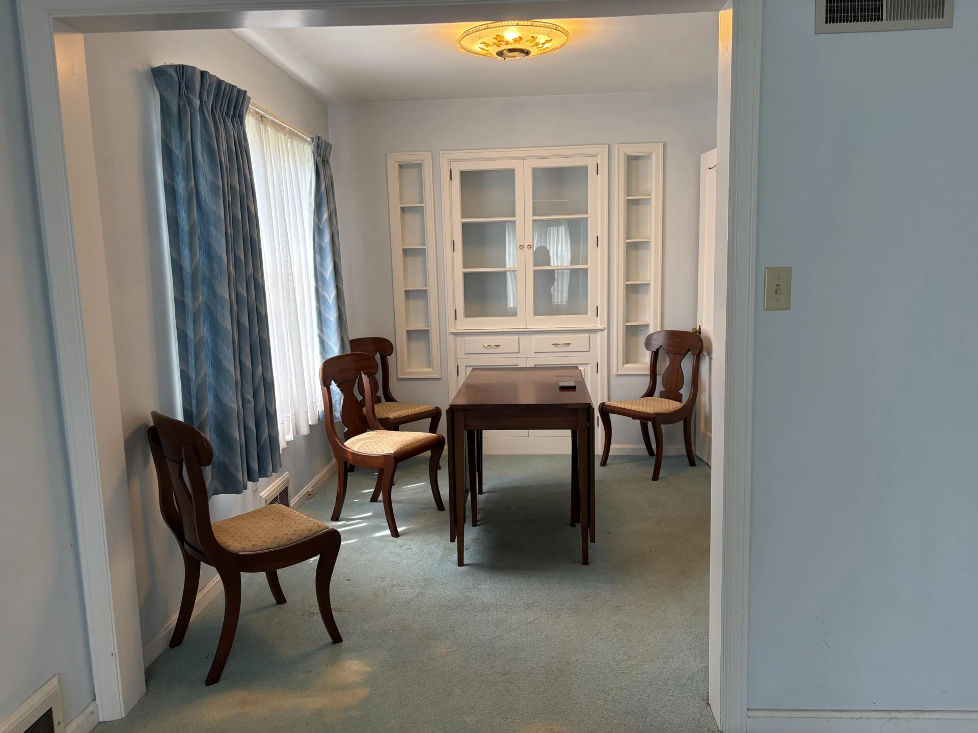 816 Douglas ST - Photo 8