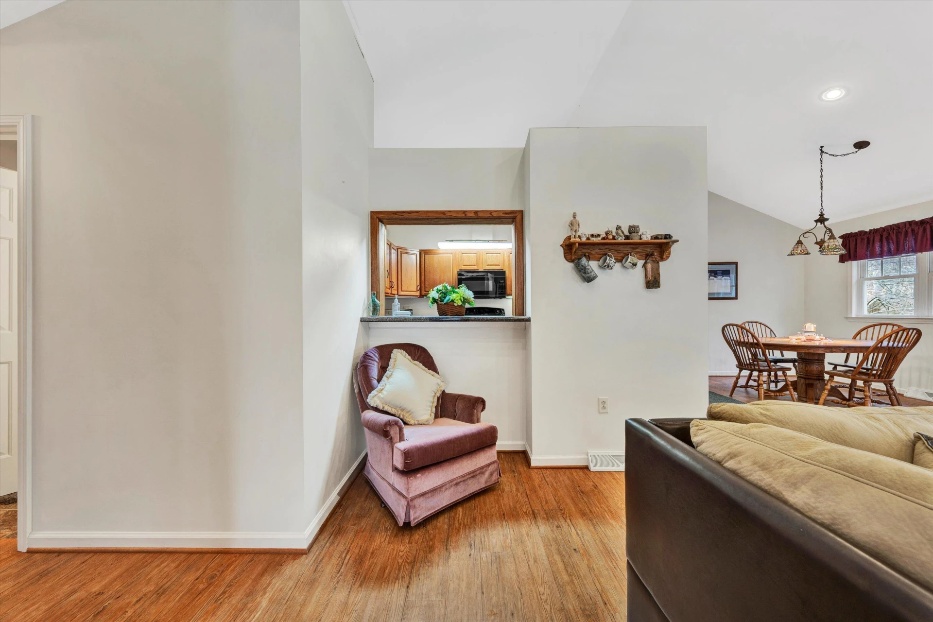8055 Johns Creek RD - Photo 13