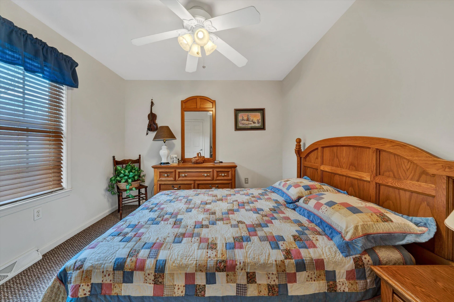 8055 Johns Creek RD - Photo 17