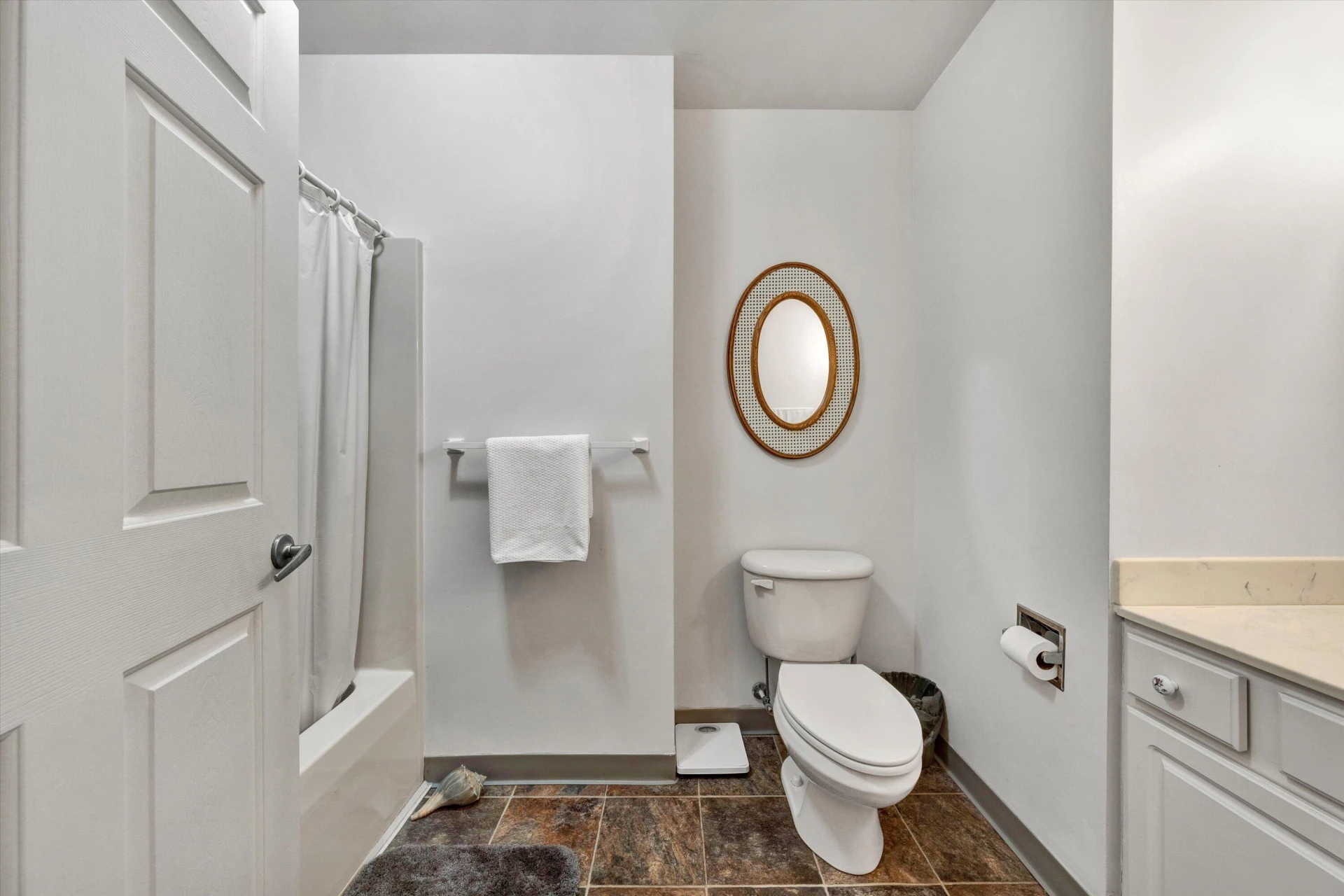 8055 Johns Creek RD - Photo 19
