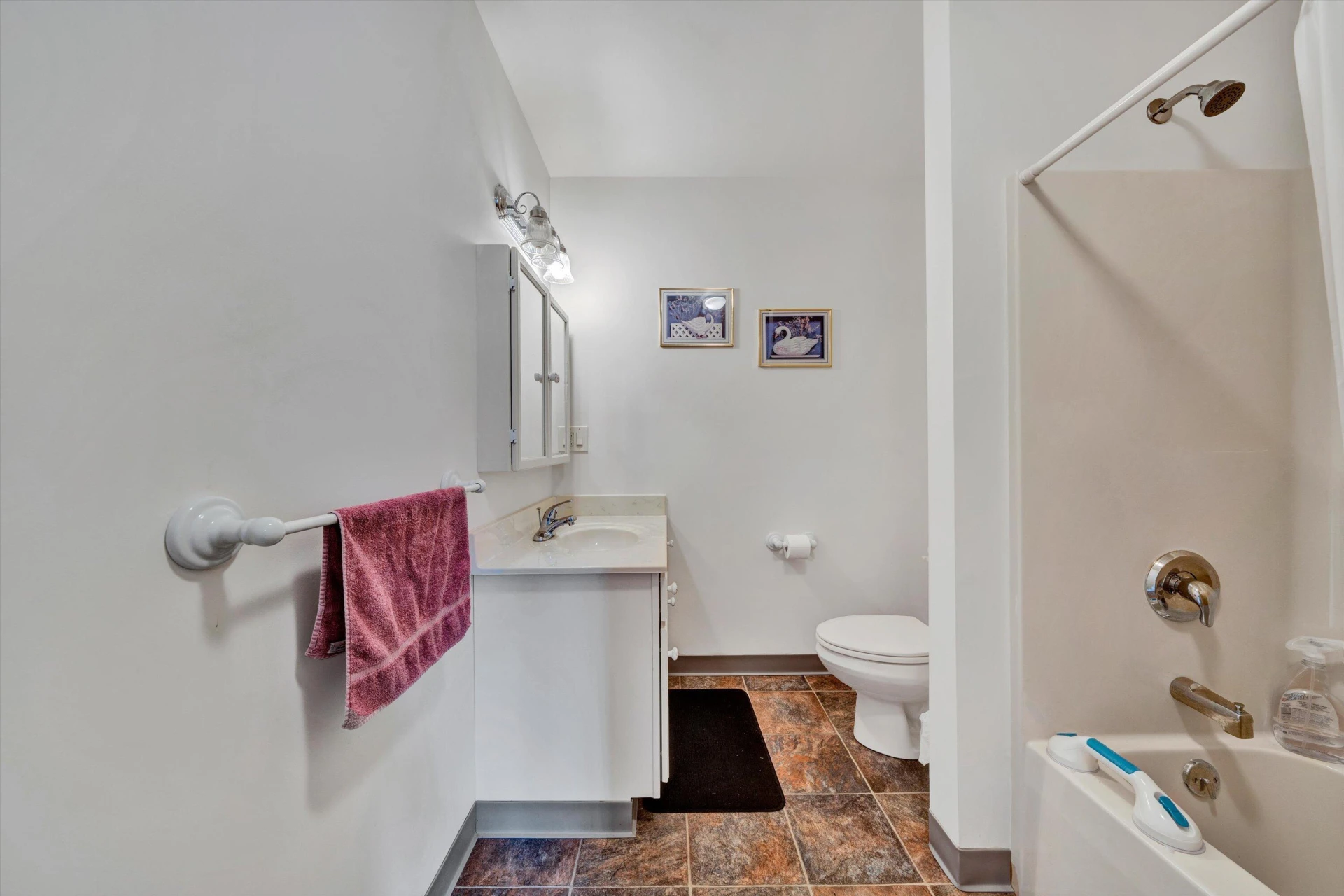 8055 Johns Creek RD - Photo 24