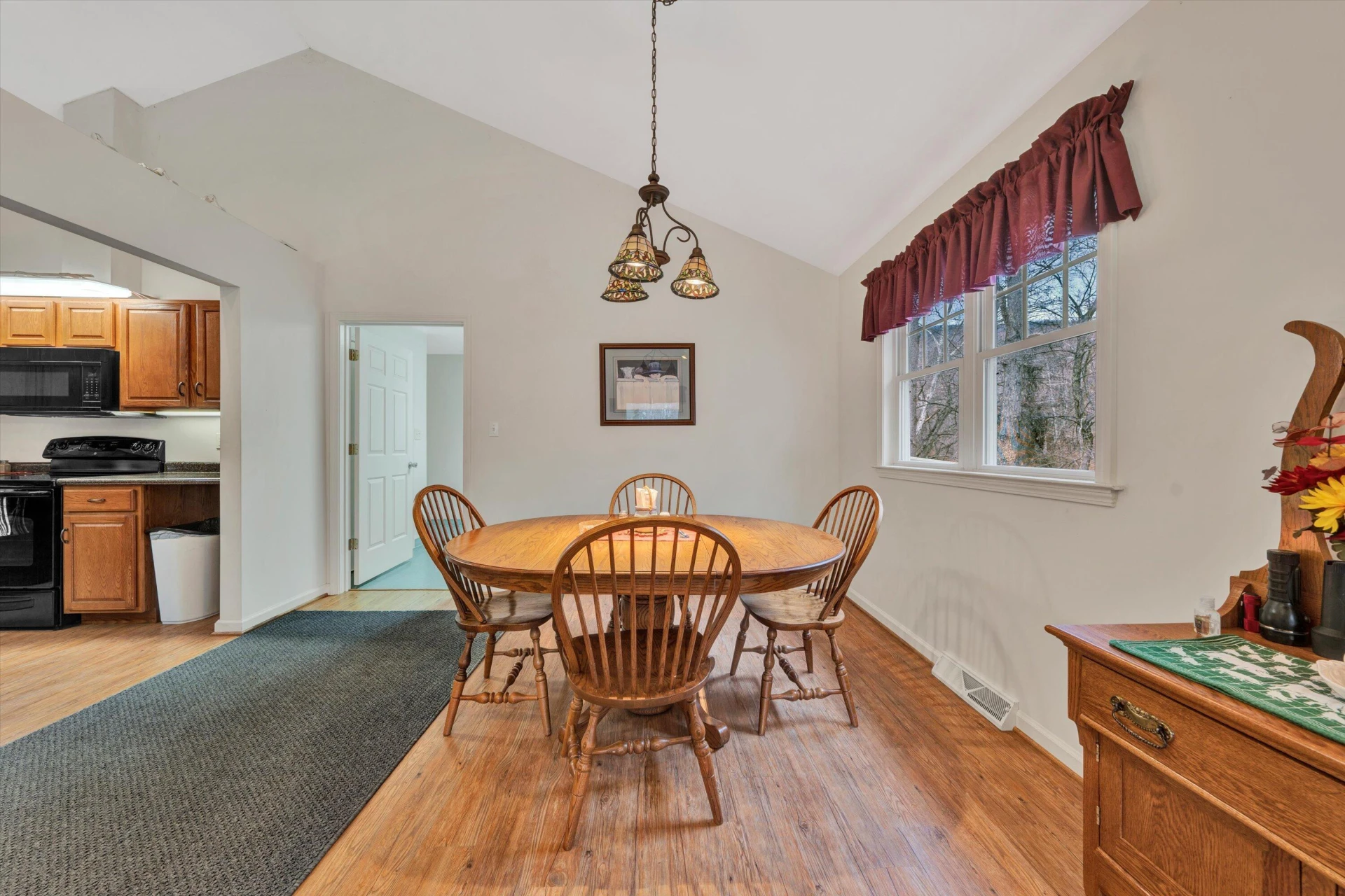 8055 Johns Creek RD - Photo 25