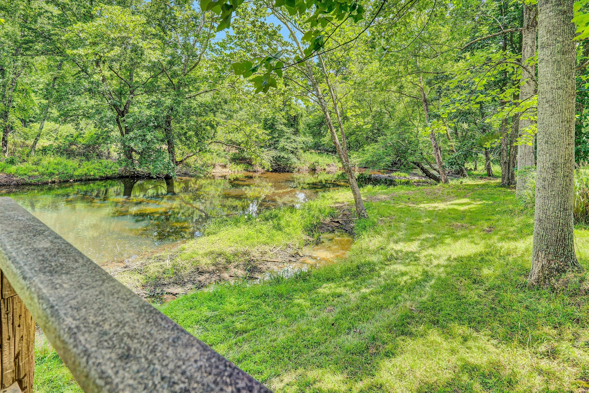 8055 Johns Creek RD - Photo 31
