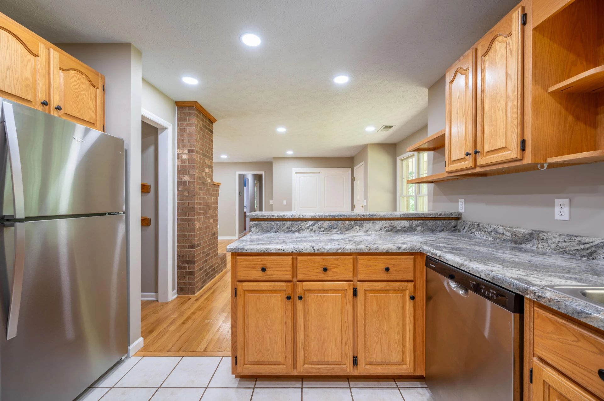 145 White Oak DR SE - Photo 18